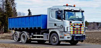 Scanian kuorma-auto kuljetuksia lavakuljetuksia varten.